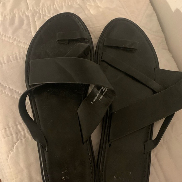 black criss cross sandals - Picture 2 of 3